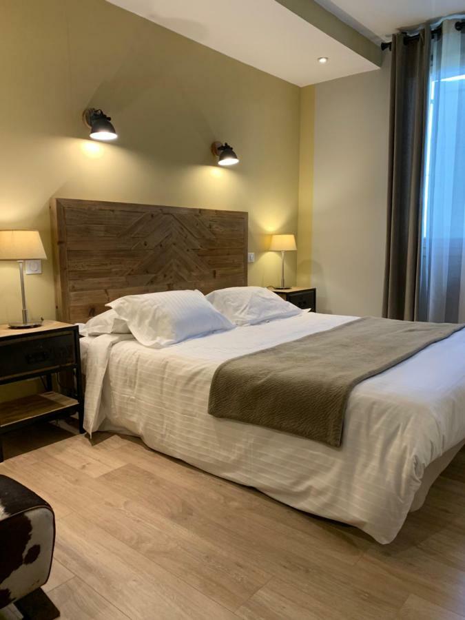 Hotel Berneron Vallon-Pont-dʼArc Eksteriør bilde